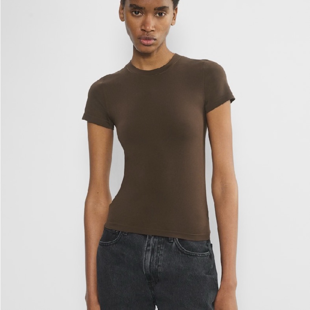 Aritzia NWT Seamless Short Sleeve Top